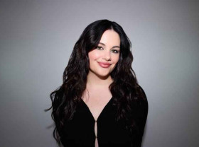 Image: Alexandra French Takes Center Stage as Urban Decay’s Global Makeup Artist in Residence