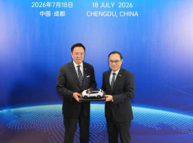Image: Changan Automobile Chairman Zhu Huarong Meets with Thai Prime Minister Anutin Charnvirakul, Deepening “In Thailand, For Thailand” Commitment