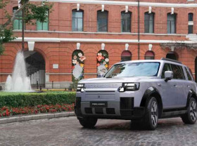 Image: Hệ thống đỗ xe tự động siêu thông minh (SIVP): FREELANDER 8 mang đến trải nghiệm đỗ xe dễ dàng cho nhu cầu sử dụng hàng ngày