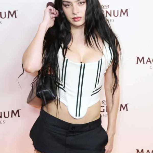 Image: Charli xcx Crushes Cannes Convention at Magnum® Beach Party to Launch #CrackIntoPleasure Campaign