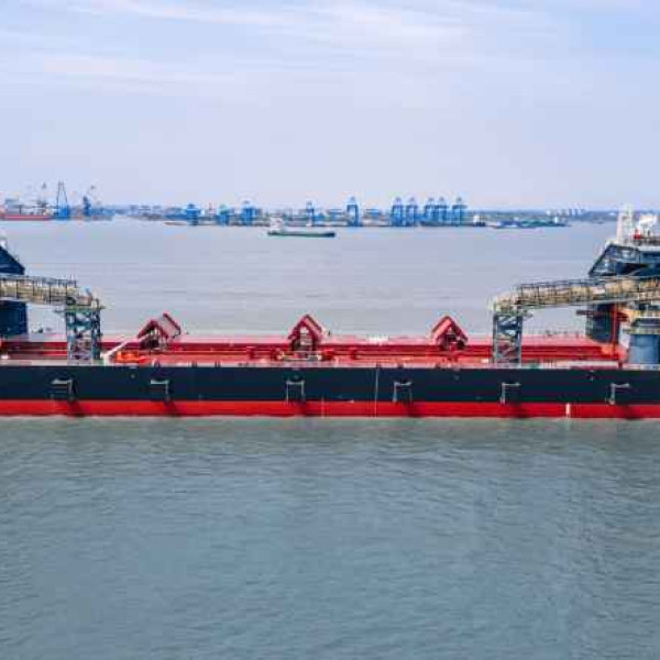 Image: CSL Marks the Completion of the First Vessel in World-Leading Transhipment Fleet for Simandou Project